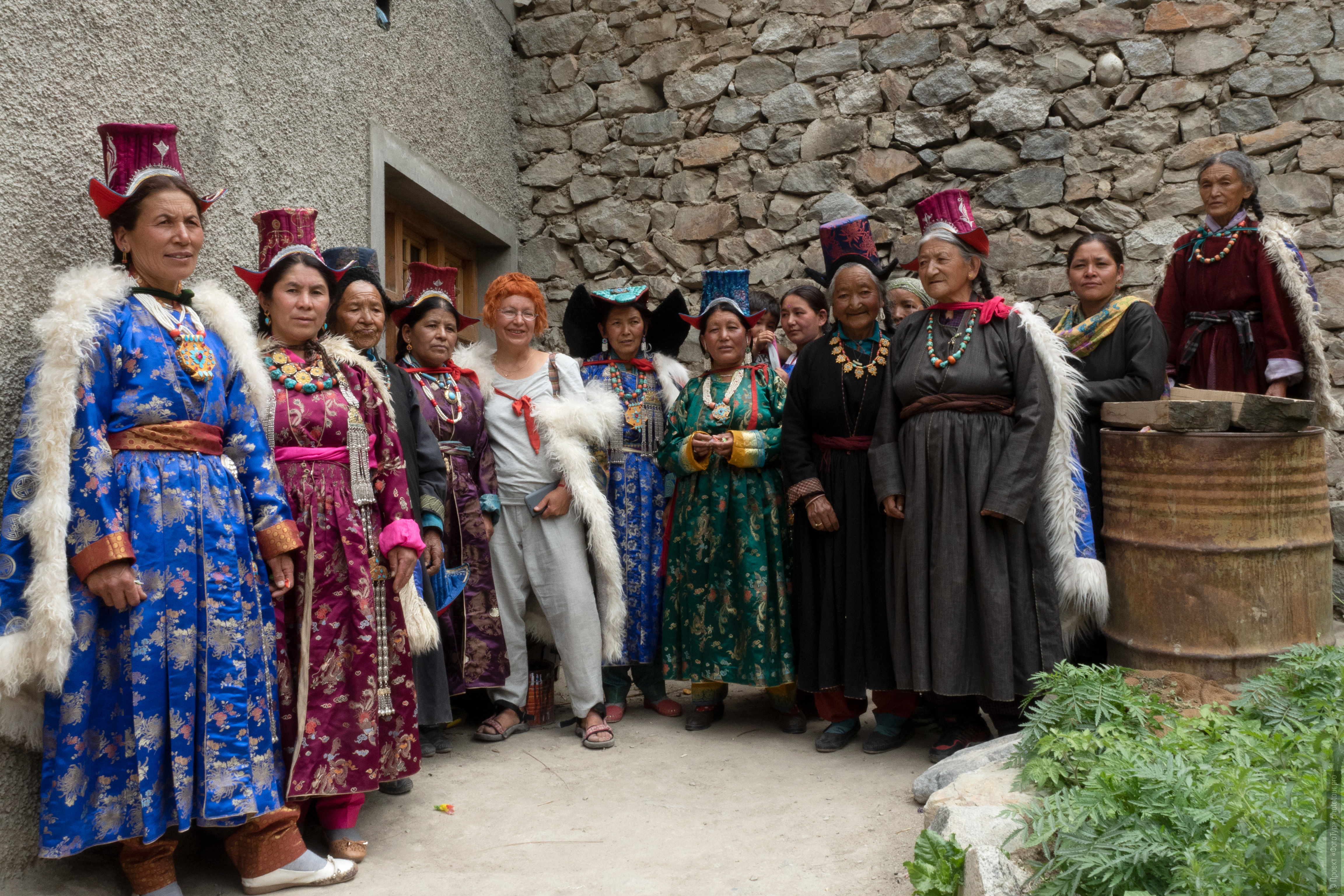 The ladies of the village Donkar. Ladakh Tour for women, travel and acquaintance with the culture of Tibetan matriarchy.