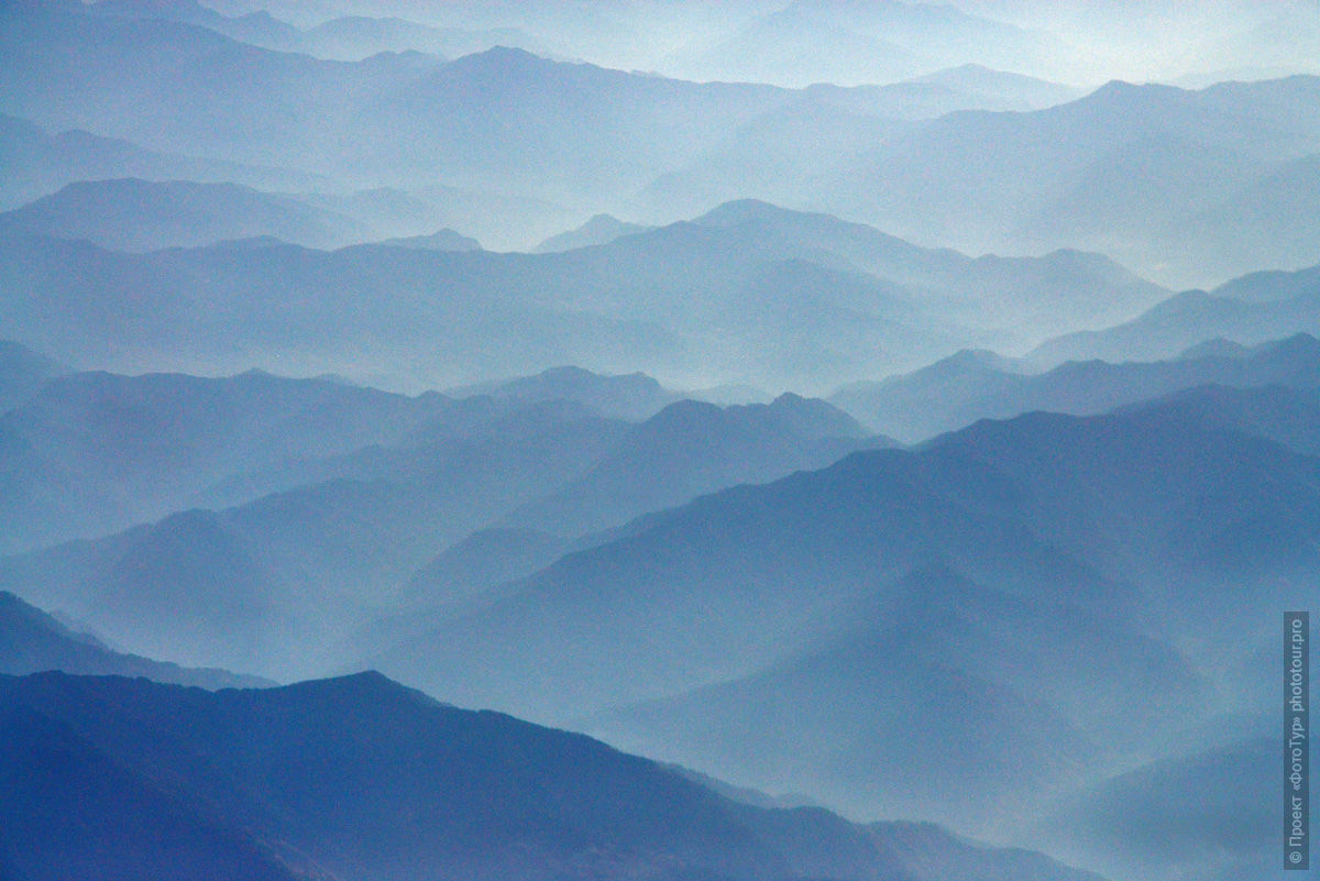 Ladakh mountain ranges. Tour Legends of Tibet: Ladakh, Lamayuru, Da Khan and Nubra, 19.09. - 28.09.2019.