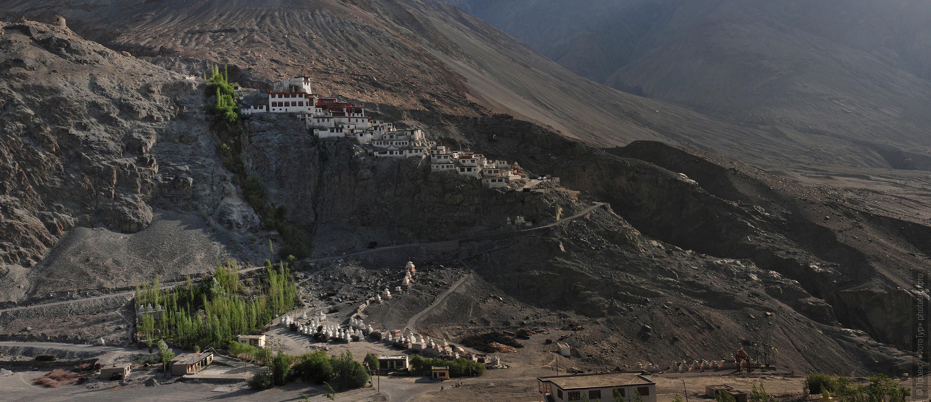 Buddhist monastery Diskit Gonpa. Expedition Tibet Lake-2: Pangong, Tso Moriri, Tso Kar, Tso Startsapak, Leh-Manali highway.