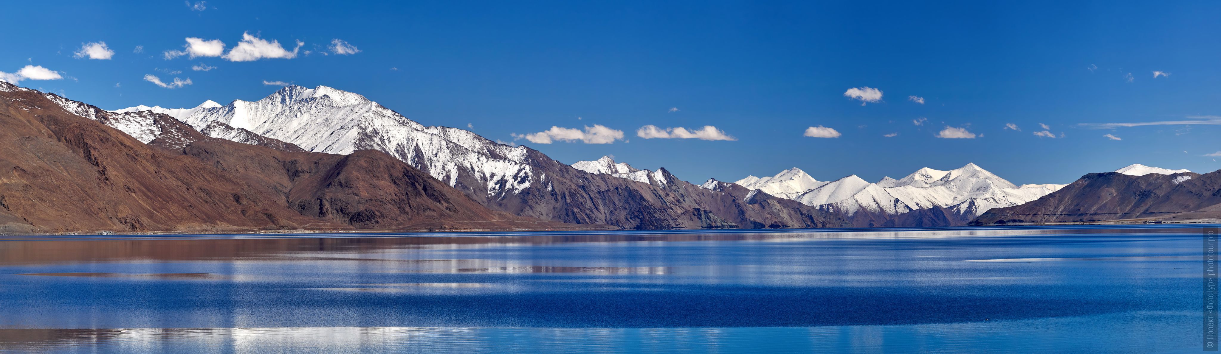 Lake Pangong, Ladakh. Advertising Tibet Lake Tour: Alpine lakes, valley of geysers, Lamayuru, Tsvetnoye Gory, 01 - 10.09. 2023 year.