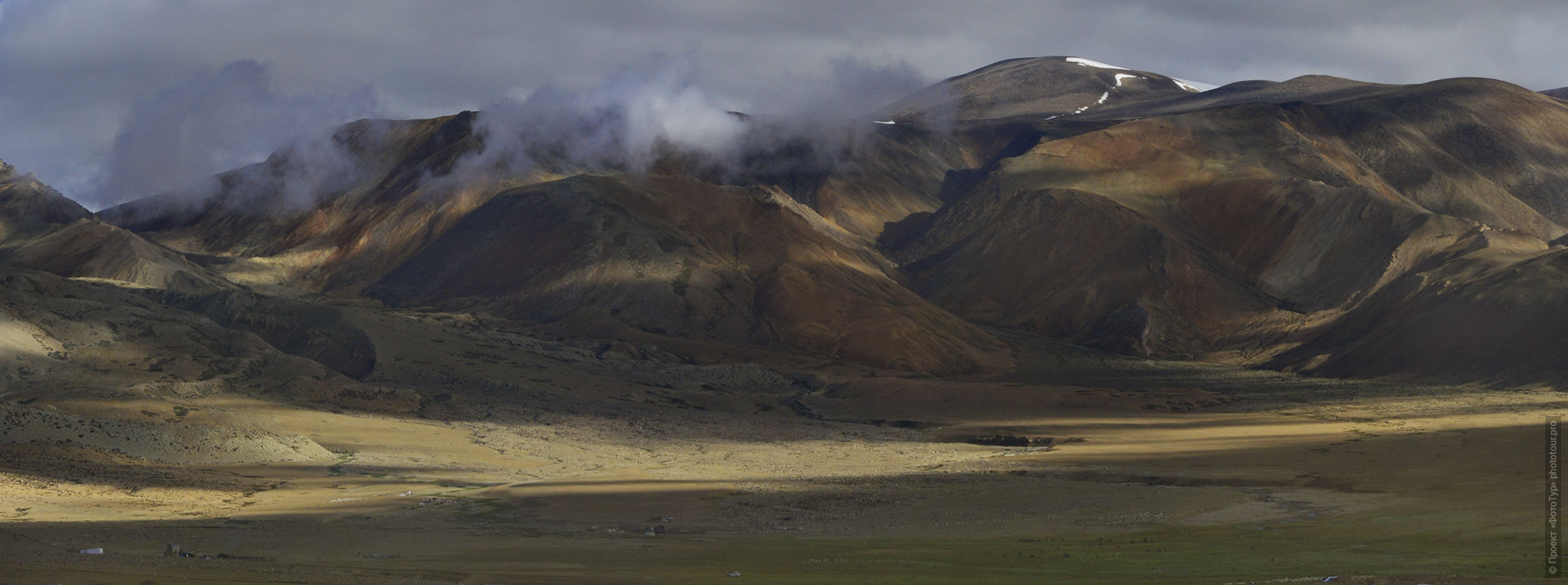 Photo tour Tibet Lakes: Pangong, Tso Moriri, Tso Kar, Tso Startsapak, 27.06. - 08.07.2018.