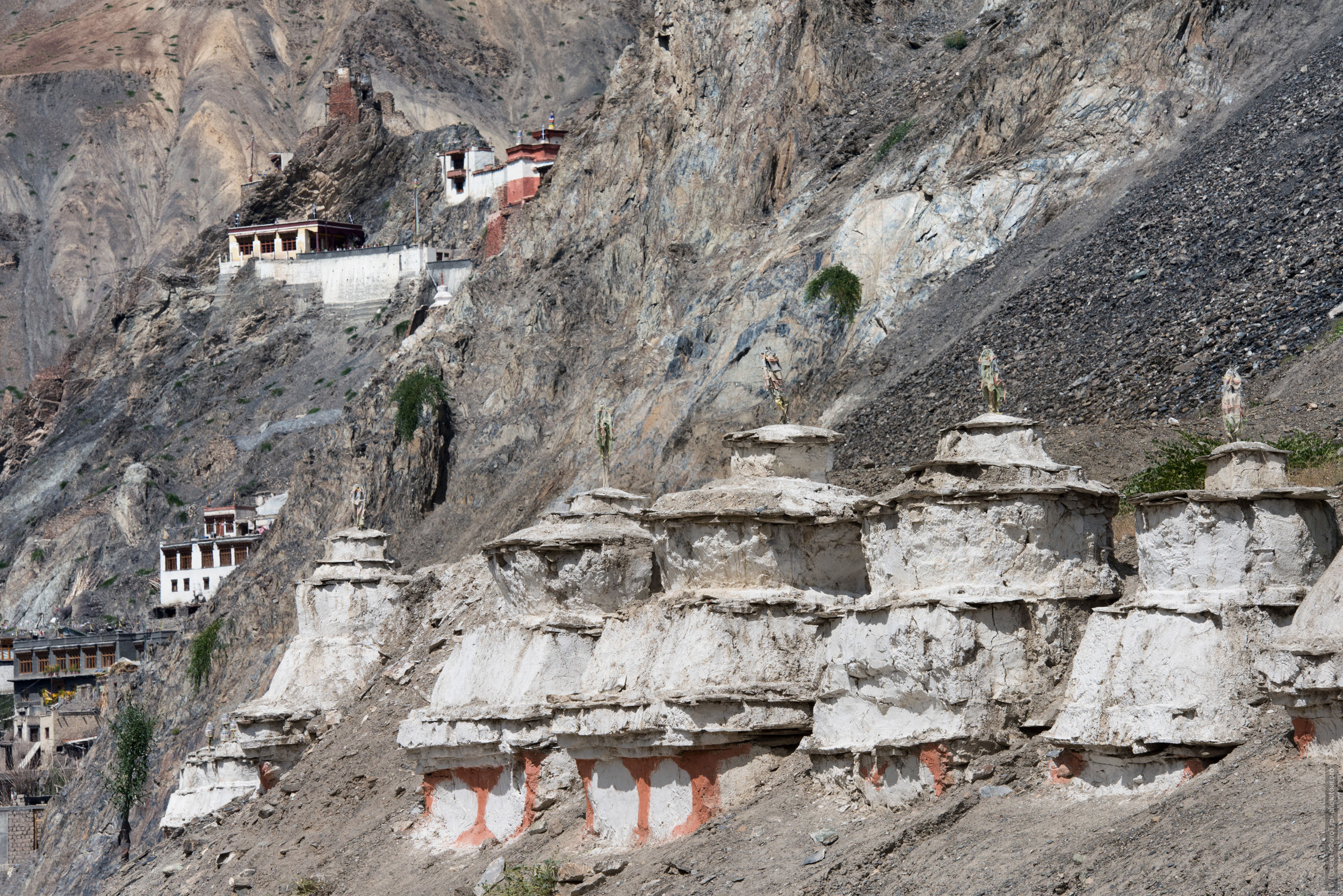 Vanla Gonpa. Tour for artists in Tibet: Watercolor-1: Watercolor painting in Ladakh with Pavel Pugachev, 04.08. - 13.08. 2019.